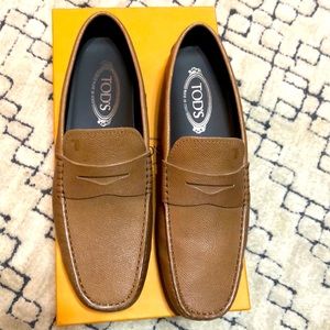 Men’s NEW Tod’s Loafer.